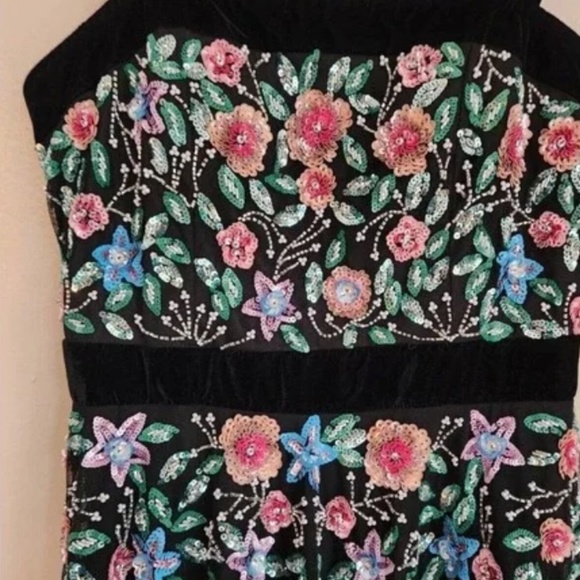 Mac Duggal Beaded Black Floral Mini Dress - Picture 13 of 15